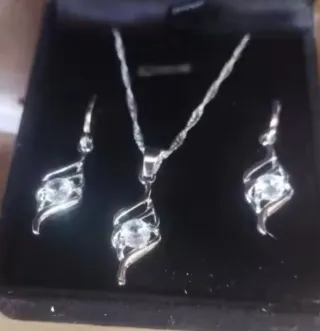 Collar y pendientes plata con circonita