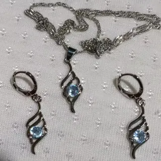 Collar y pendientes plata con circonita