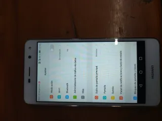 Móvil Huawei Blanco y Dorado