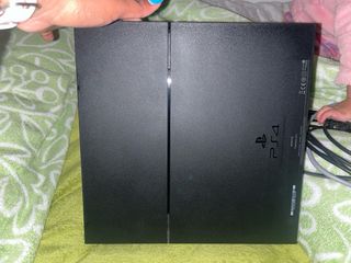 Consola Playstation 4 Negra