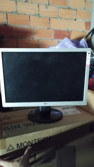 Pantalla LG Plata