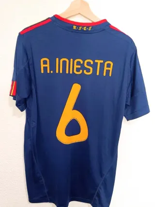 Camiseta Iniesta Mundial 2010 futbol retro Talla L