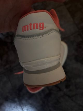 Zapatillas Mustang Blancas y Naranja