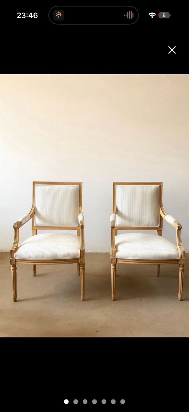 Coppia di poltrone francesi stile Luigi XVI in rovere