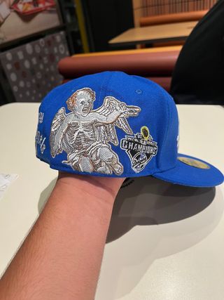 Gorra LA Talla 7 3/8 Azul Calaveras