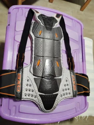 Espaldera protectora AXO