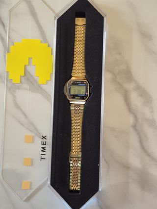 Reloj Timex T80 x Pac-Man Dorado Nuevo