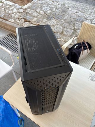 PC Gamer Tempest PSU PRO 650W