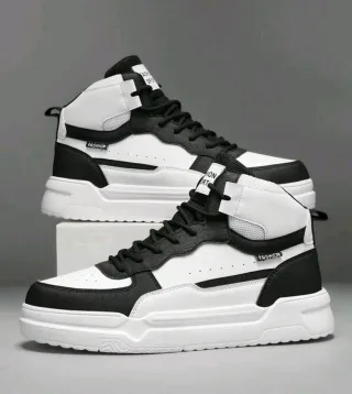 Zapatillas altas blancas y negras