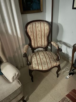 Sillón de época madera y tela