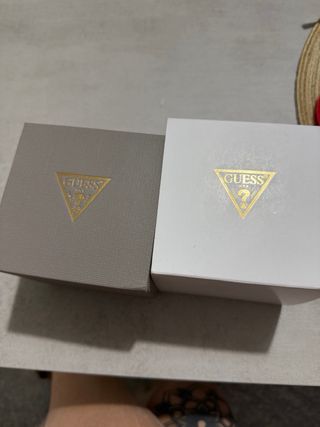 Reloj Guess Dorado y Plateado