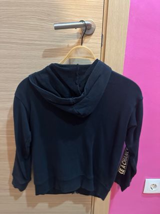 Chaqueta de chándal negra con logo