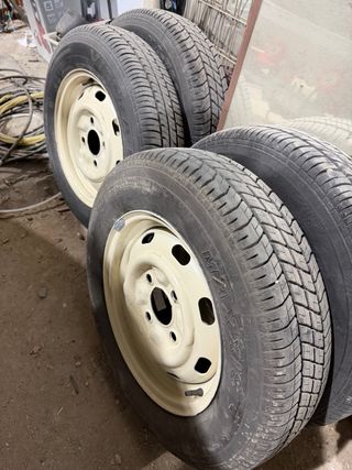 Llantas Escarabajo Clásico (Juego 4)