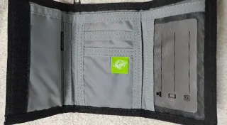 Billetera Juvenil color verde tipo camuflaje