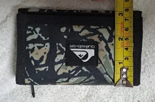 Billetera Juvenil color verde tipo camuflaje