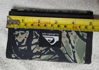 Billetera Juvenil color verde tipo camuflaje