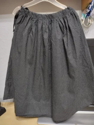 Traje de aldeana blanco y negro