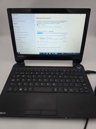 Toshiba Pro NB10 Portátil 8GB RAM 128GB SSD WIN10