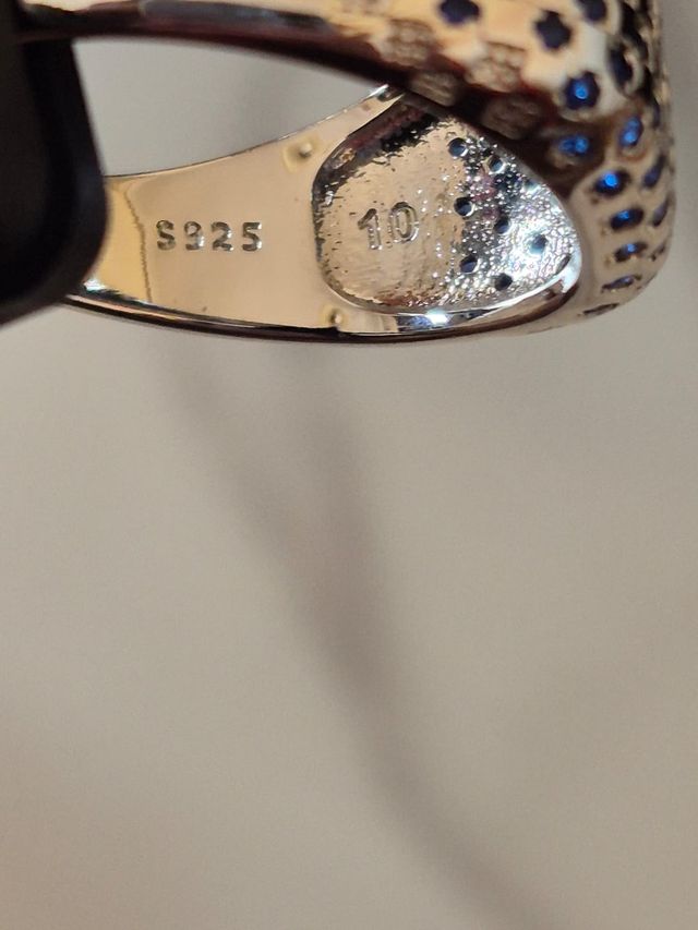 Anello in Argento 925 con Zirconi Blu Zaffiro