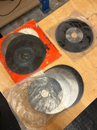 Tronzadora MG B-200 para metal