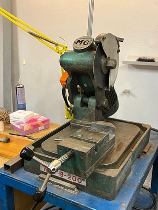 Tronzadora MG B-200 para metal