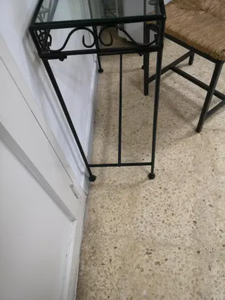 Tavolo e Sedia Ausiliari in Cristallo e Metallo