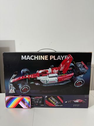 Coche de juguete escala 1:8