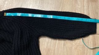 Jersey Negro Cuello Alto Lana