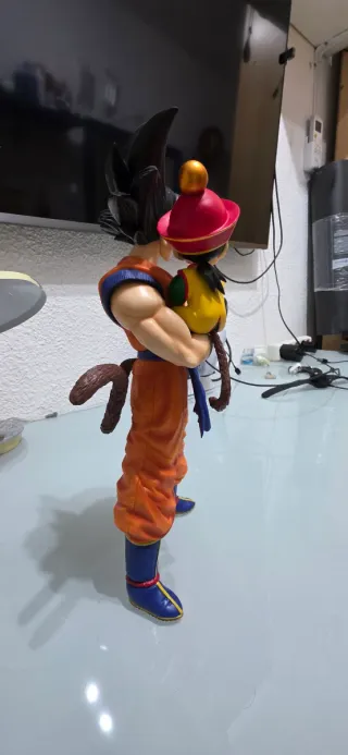 Goku y Gohan Muñecos Coleccionables
