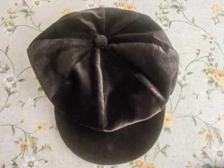 Gorra de terciopelo marrón TM