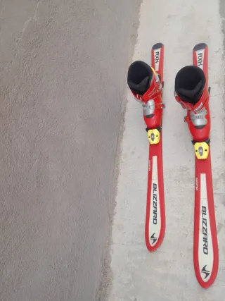 Sci e Scarponi Blizzard Sigma Rossi