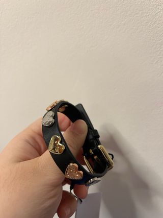 Pulsera Bimba y Lola Corazones Negro y Dorado