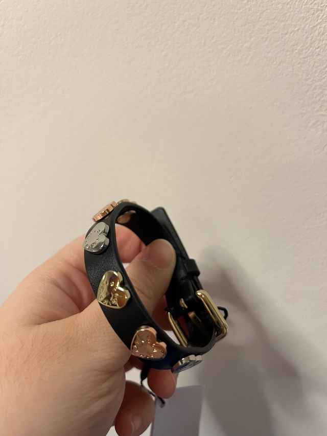 Pulsera Bimba y Lola Corazones Negro y Dorado