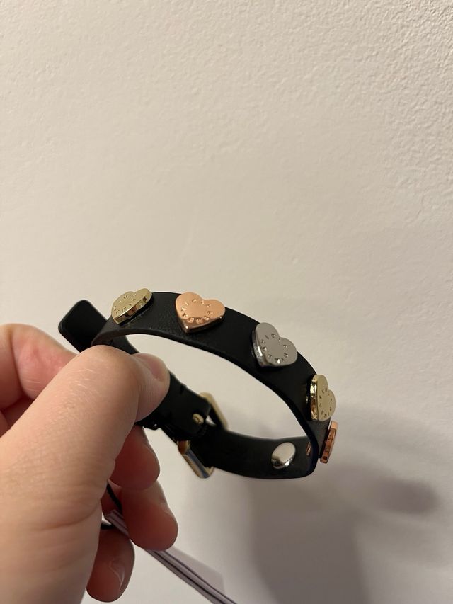 Pulsera Bimba y Lola Corazones Negro y Dorado