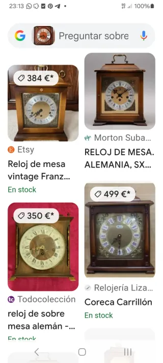 Antico orologio da tavolo a carillon in legno