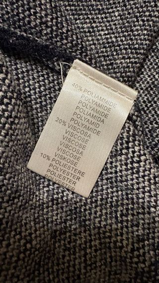 Mantella donna grigio e nero