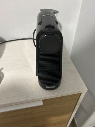 Cafetera Nespresso DeLonghi Negra