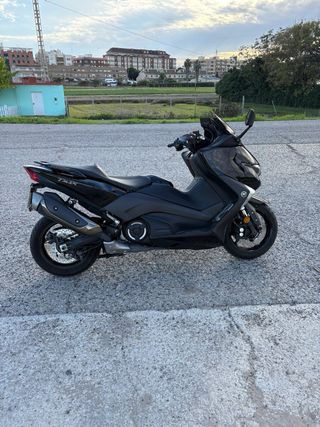 Yamaha TMAX 2019 Negra