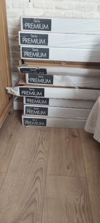 Suelo laminado color roble