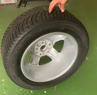 LLANTAS CON NEUMÁTICOS INVIERNO PORSCHE