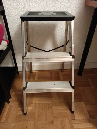 Escalera plegable pequeña