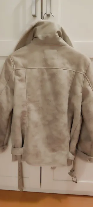 Cazadora Stradivarius Beige Talla M