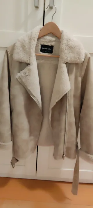 Cazadora Stradivarius Beige Talla M