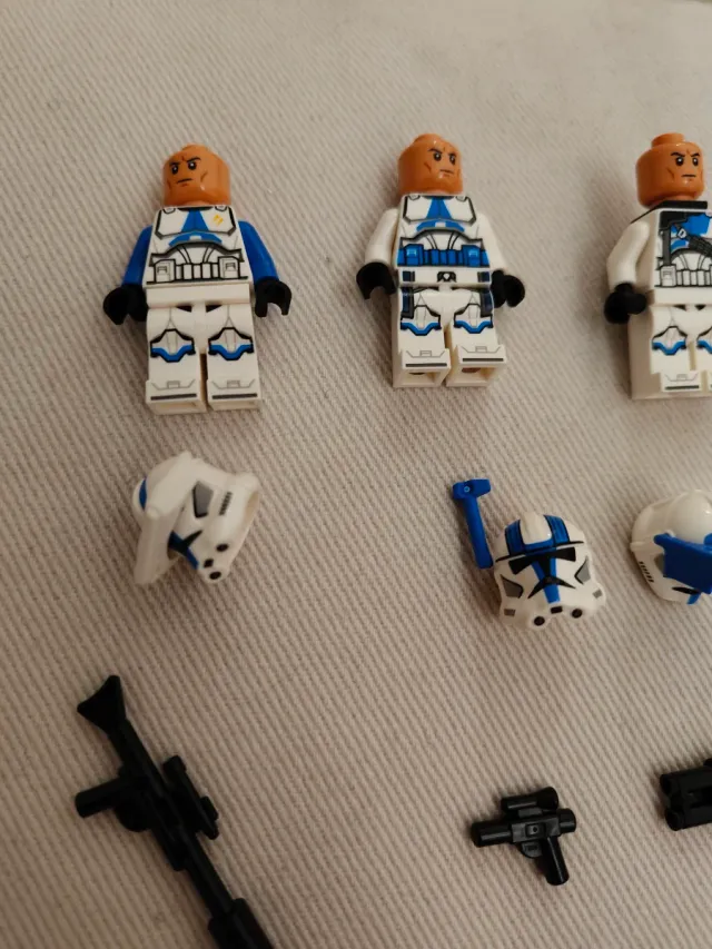 Figuras Lego Star Wars 75359 y 75345