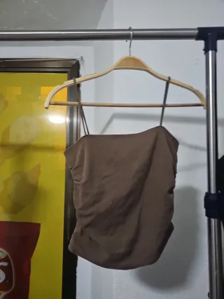 Top marrón tirantes