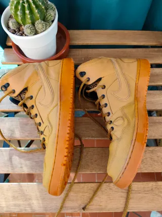 Nike Air Force 1 High 07 LV8 WB