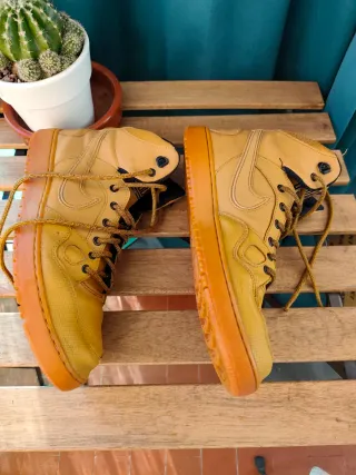 Nike Air Force 1 High 07 LV8 WB