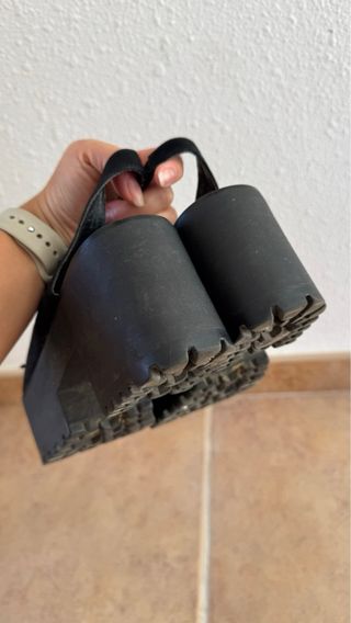 Sandalias zuecos Pull&Bear negras con flecos - 37