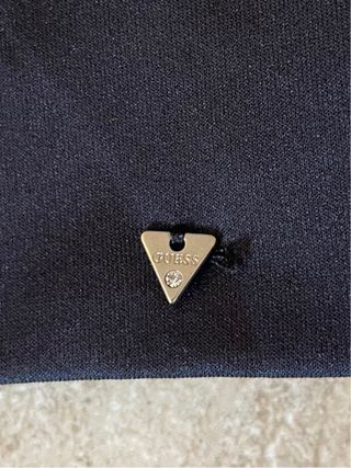 Top Guess Negro Talla M