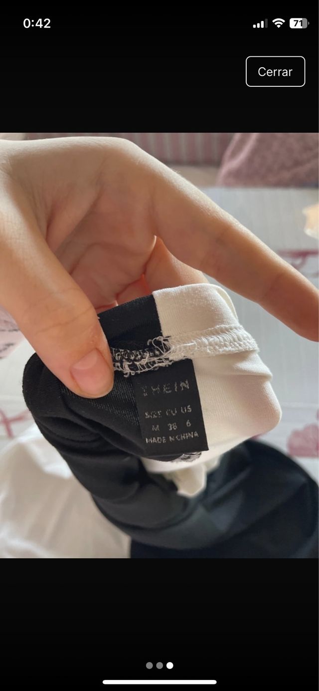 Camiseta bicolor Put Everything Dream Aside Happy